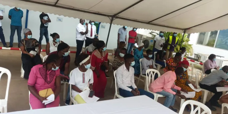 seance-de-vaccination-au-siege-et-a-azito