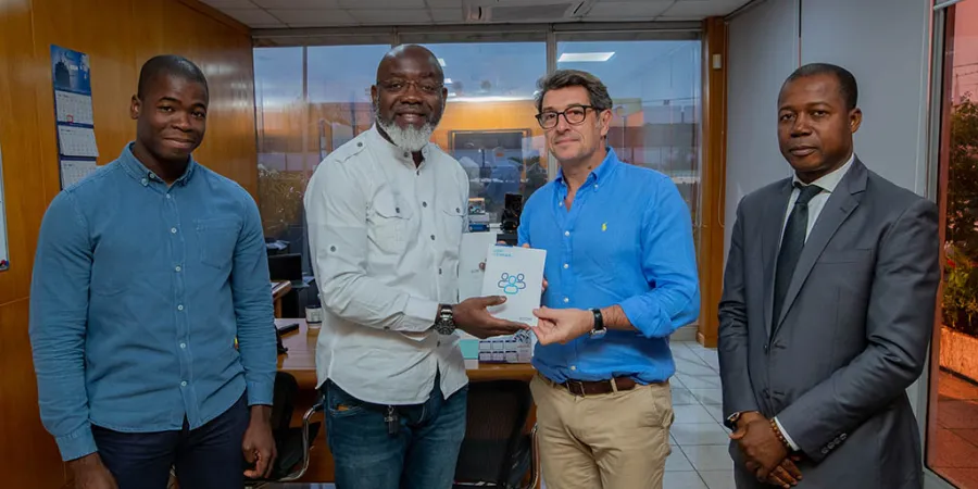 raising-awareness-of-the-groups-code-of-ethics-symbolic-presentation-of-the-code-to-key-foxtrot-seci-people-and-entities